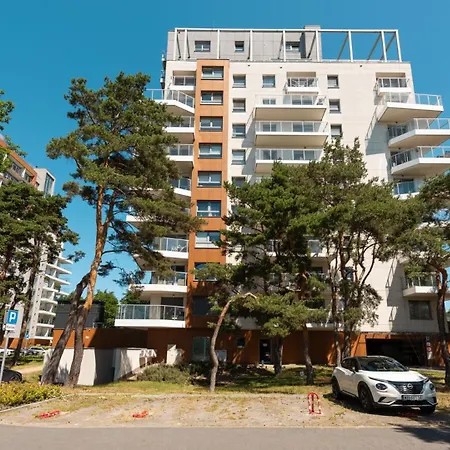 Flatbook Seaside Baltica Tower - With Sea View, Gym & Parking Lägenhet