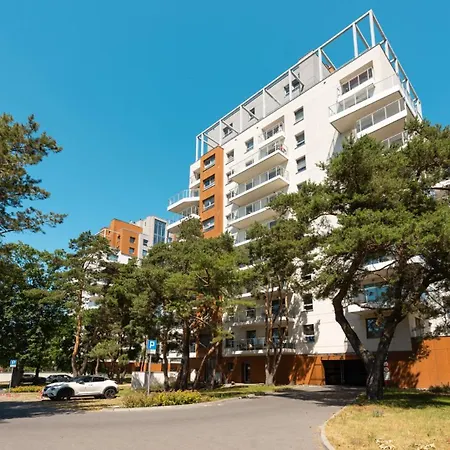 Flatbook Seaside Baltica Tower - With Sea View, Gym & Parking *