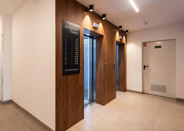 Daire Flatbook Seaside Baltica Tower - With Sea View, Gym & Parking *