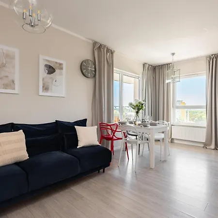 Flatbook Seaside Baltica Tower - With Sea View, Gym & Parking